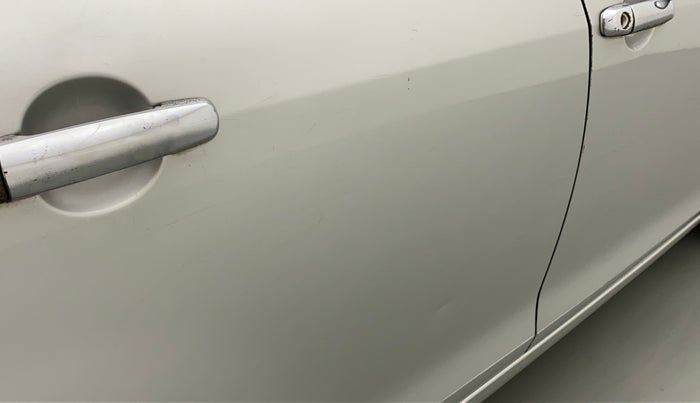 2012 Maruti Swift LXI, Petrol, Manual, 34,682 km, Right rear door - Minor scratches