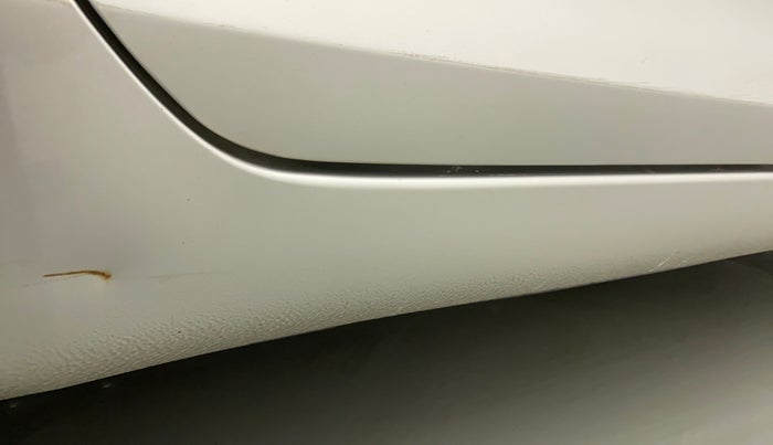 2012 Maruti Swift LXI, Petrol, Manual, 34,682 km, Right running board - Slightly dented