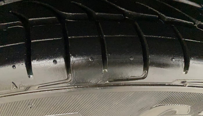 2015 Ford Ecosport TITANIUM 1.5L DIESEL, Diesel, Manual, 95,431 km, Left Front Tyre Tread