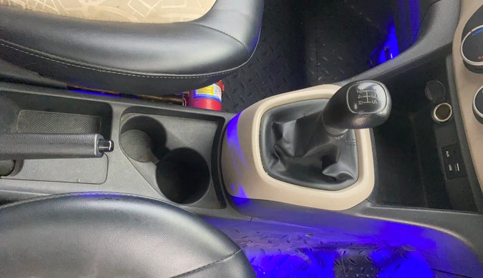 2019 Hyundai Grand i10 MAGNA 1.2 KAPPA VTVT CNG, CNG, Manual, 58,013 km, Gear Lever