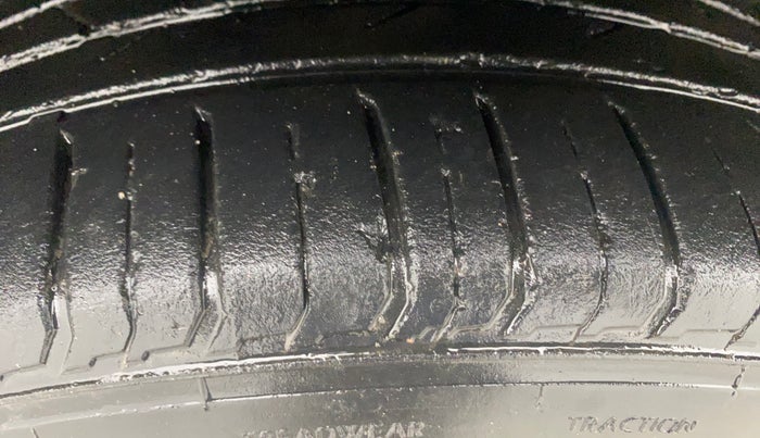 2021 Hyundai VENUE SX 1.0 (O) TURBO IMT, Petrol, Manual, 25,792 km, Right Rear Tyre Tread