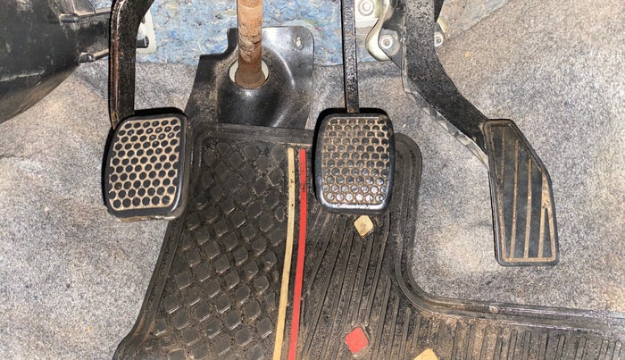 2017 Maruti Alto 800 LXI, Petrol, Manual, 48,317 km, Pedals