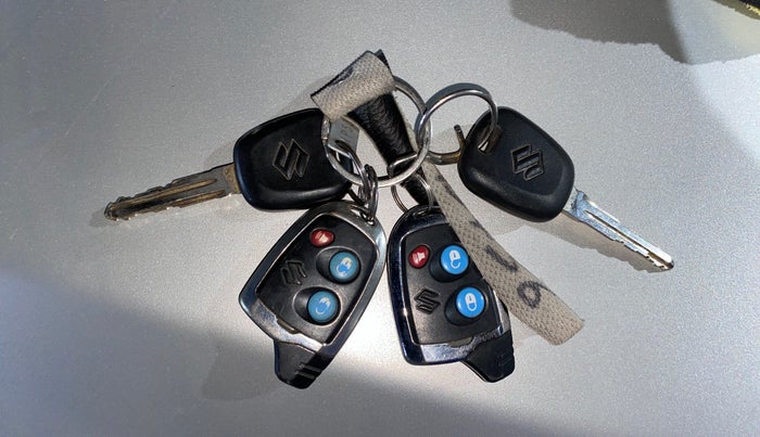 2017 Maruti Alto 800 LXI, Petrol, Manual, 48,317 km, Key Close Up