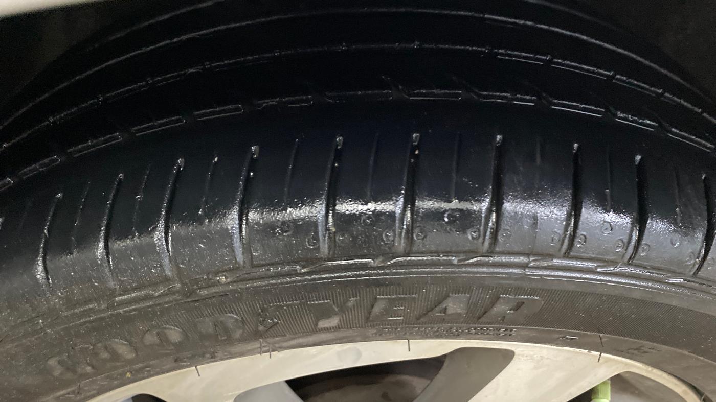 2016 Hyundai Elite i20 ASTA 1.2 (O), Petrol, Manual, 82,580 km, Left Front Tyre Tread
