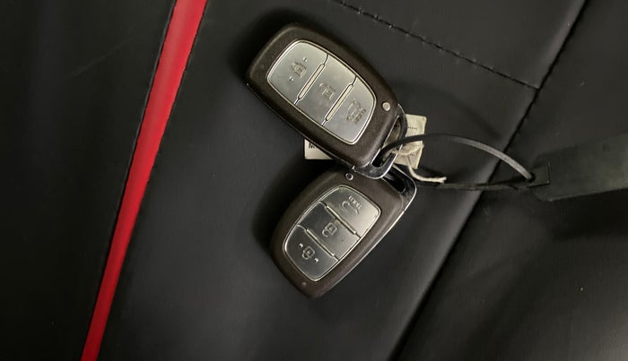 2016 Hyundai Elite i20 ASTA 1.2 (O), Petrol, Manual, 82,580 km, Key Close Up