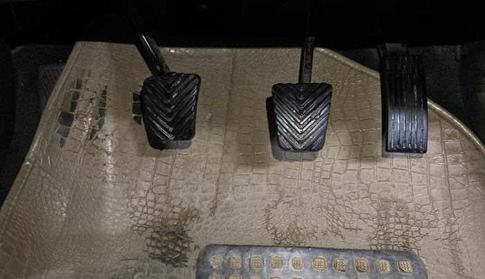 2016 Hyundai Elite i20 ASTA 1.2 (O), Petrol, Manual, 82,580 km, Pedals