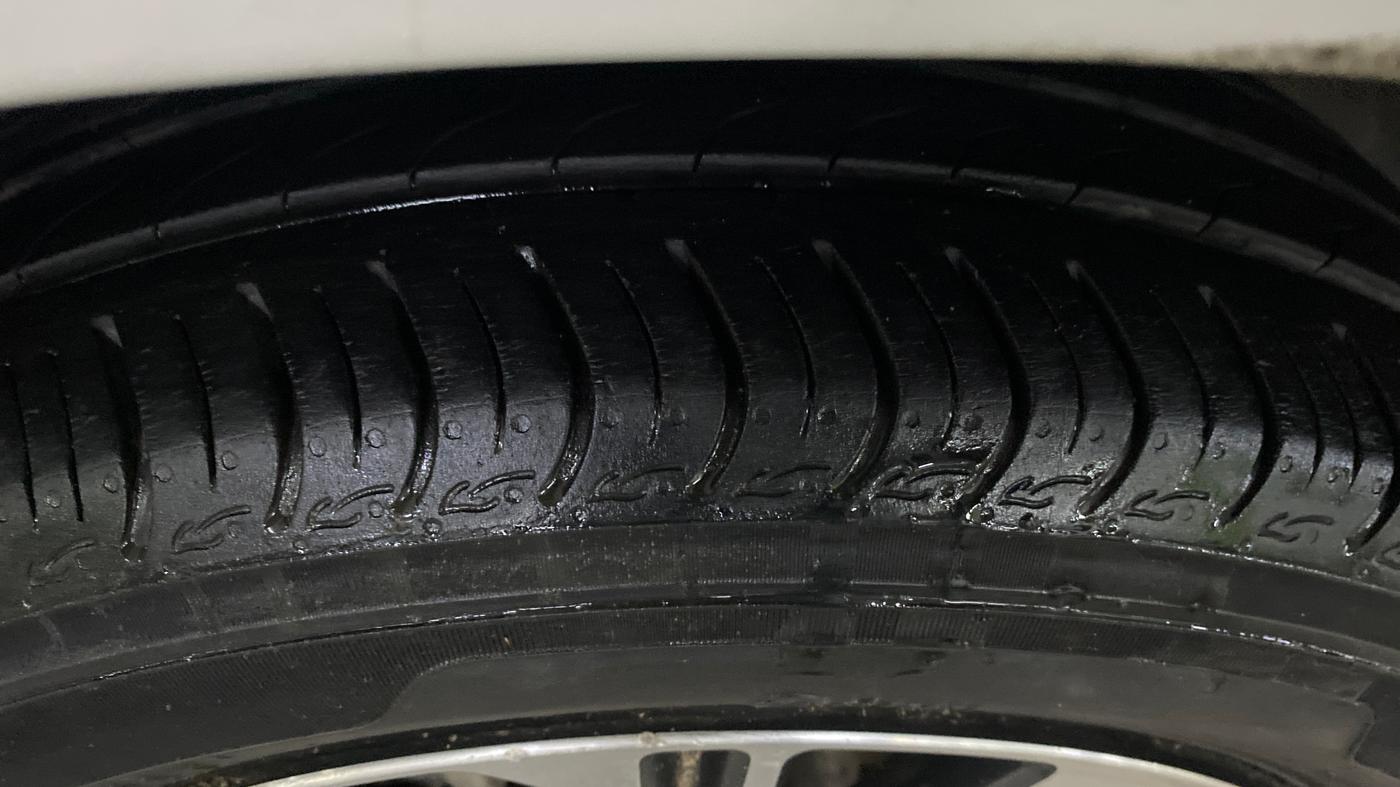 2024 Honda Amaze 1.2L I-VTEC VX CVT, Petrol, Automatic, 14,335 km, Left Front Tyre Tread