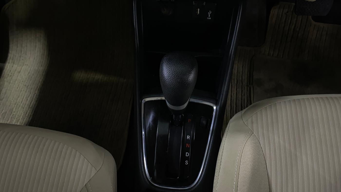 2024 Honda Amaze 1.2L I-VTEC VX CVT, Petrol, Automatic, 14,335 km, Gear Lever