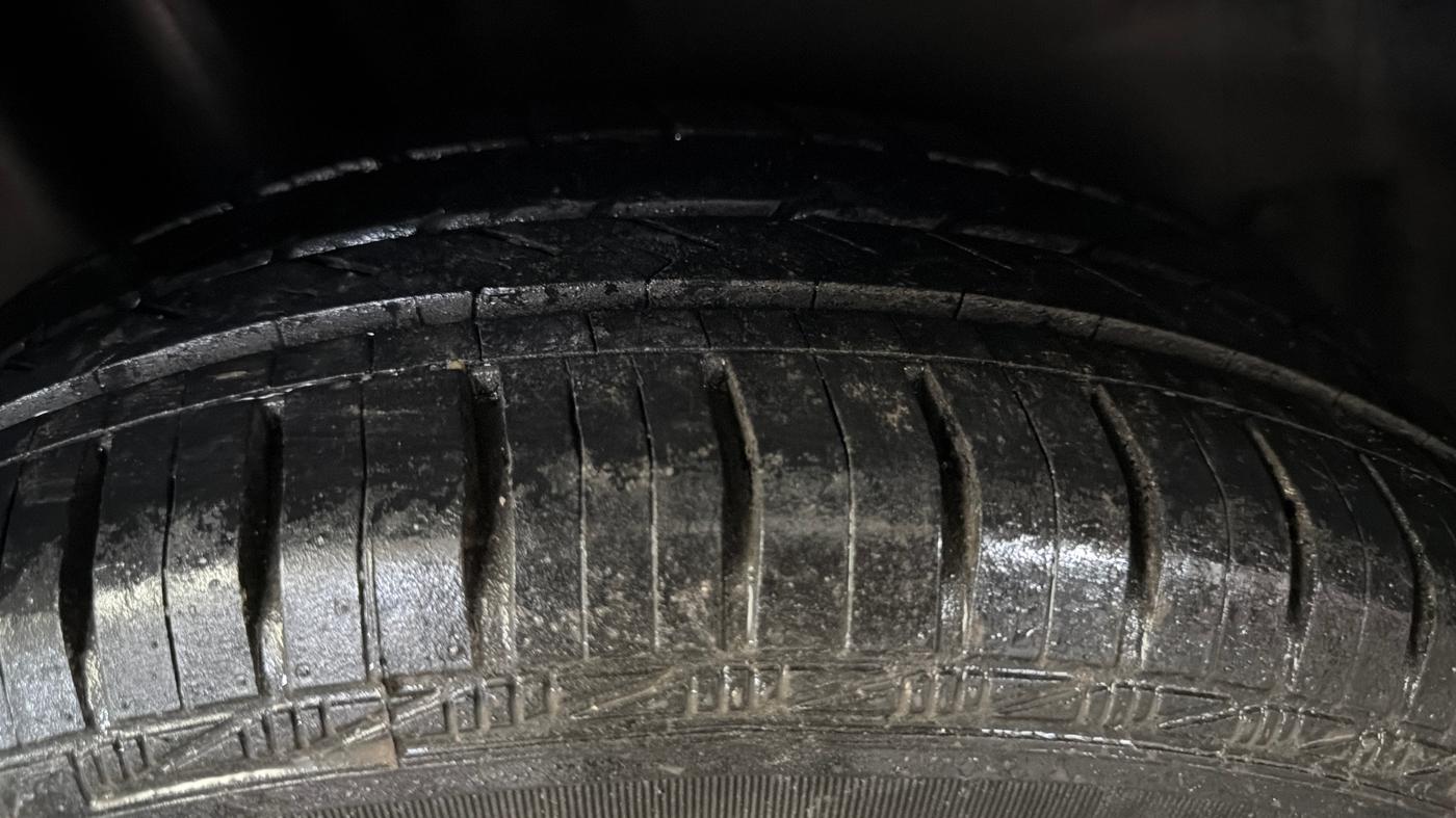 2019 Volkswagen Polo TRENDLINE 1.0L, Petrol, Manual, 82,838 km, Right Rear Tyre Tread