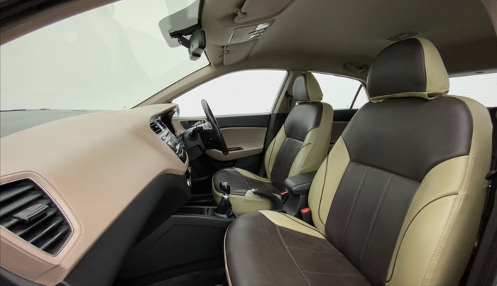 2015 Hyundai Elite i20 SPORTZ 1.2, Petrol, Manual, 78,742 km, Right Side Front Door Cabin