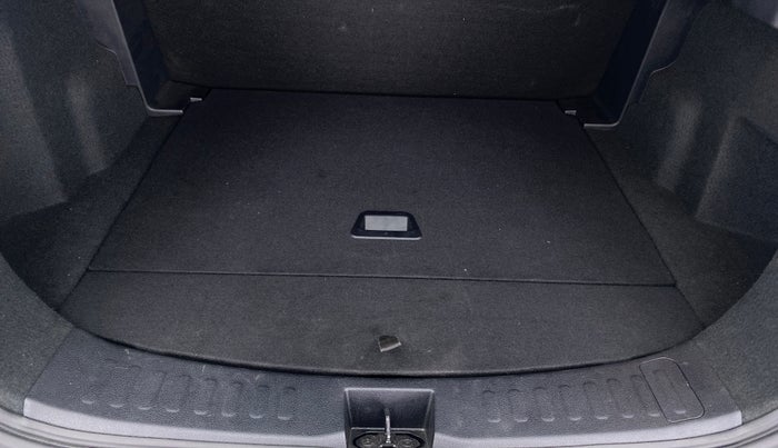 2021 Tata Harrier XT 2.0L Kryotec, Diesel, Manual, 4,015 km, Boot Inside