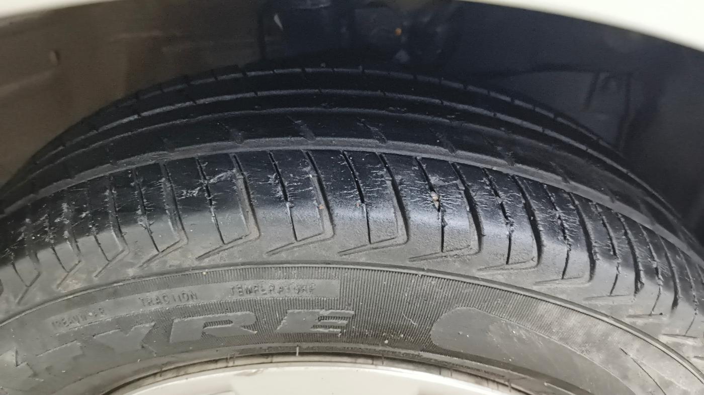 2021 Maruti New Wagon-R LXI CNG 1.0, CNG, Manual, 25,559 km, Right Front Tyre Tread