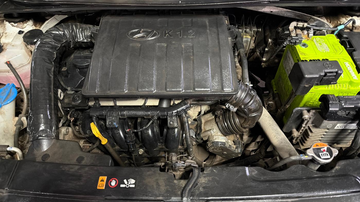 2021 Hyundai AURA S 1.2 AMT, Petrol, Automatic, 31,479 km, Engine View