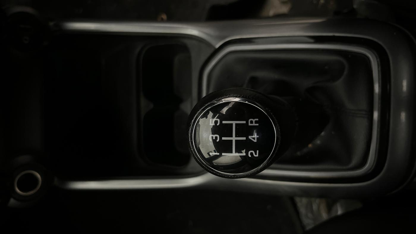2023 Maruti IGNIS ZETA 1.2, Petrol, Manual, 22,871 km, Gear Lever