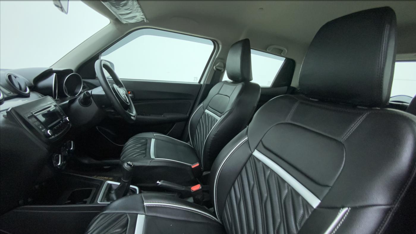 2020 Maruti Swift VXI, Petrol, Manual, 14,287 km, Right Side Front Door Cabin