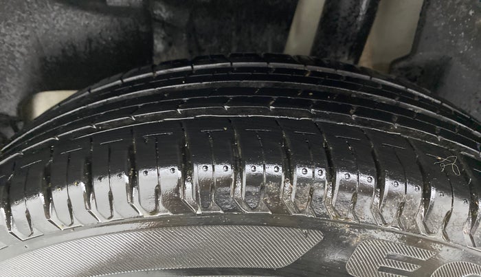 2020 Maruti Swift VXI, Petrol, Manual, 14,287 km, Left Rear Tyre Tread