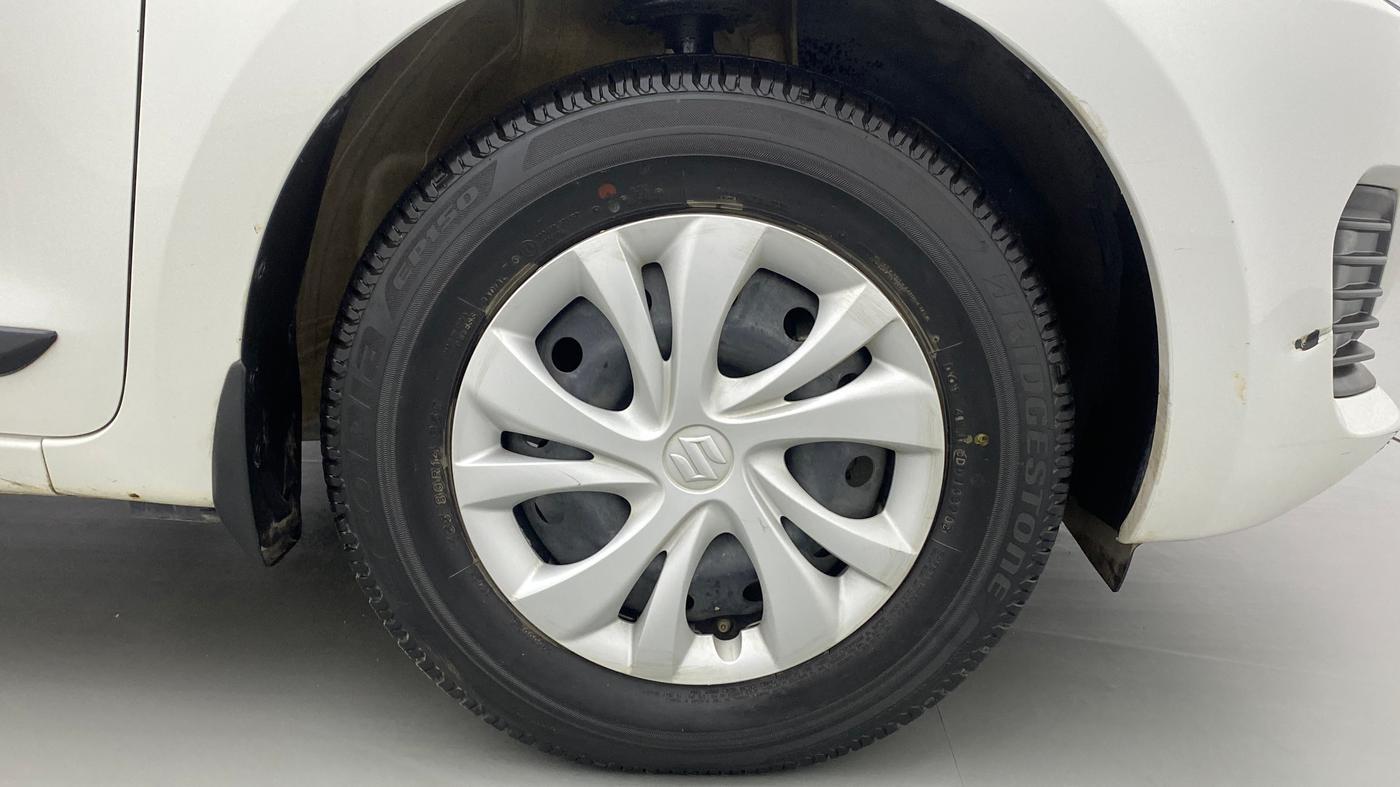 2020 Maruti Swift VXI, Petrol, Manual, 14,287 km, Right Front Wheel