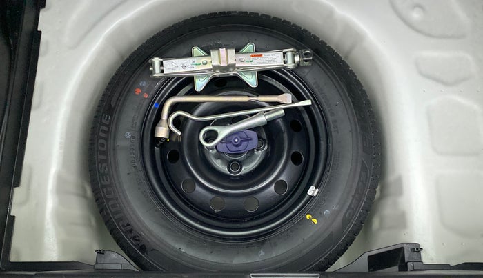 2020 Maruti Swift VXI, Petrol, Manual, 14,287 km, Spare Tyre