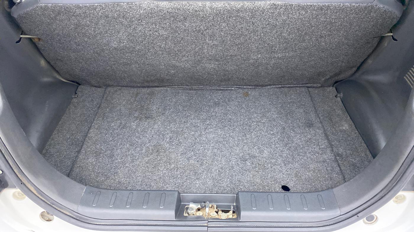 2017 Maruti Alto 800 LXI, Petrol, Manual, 8,798 km, Boot Inside