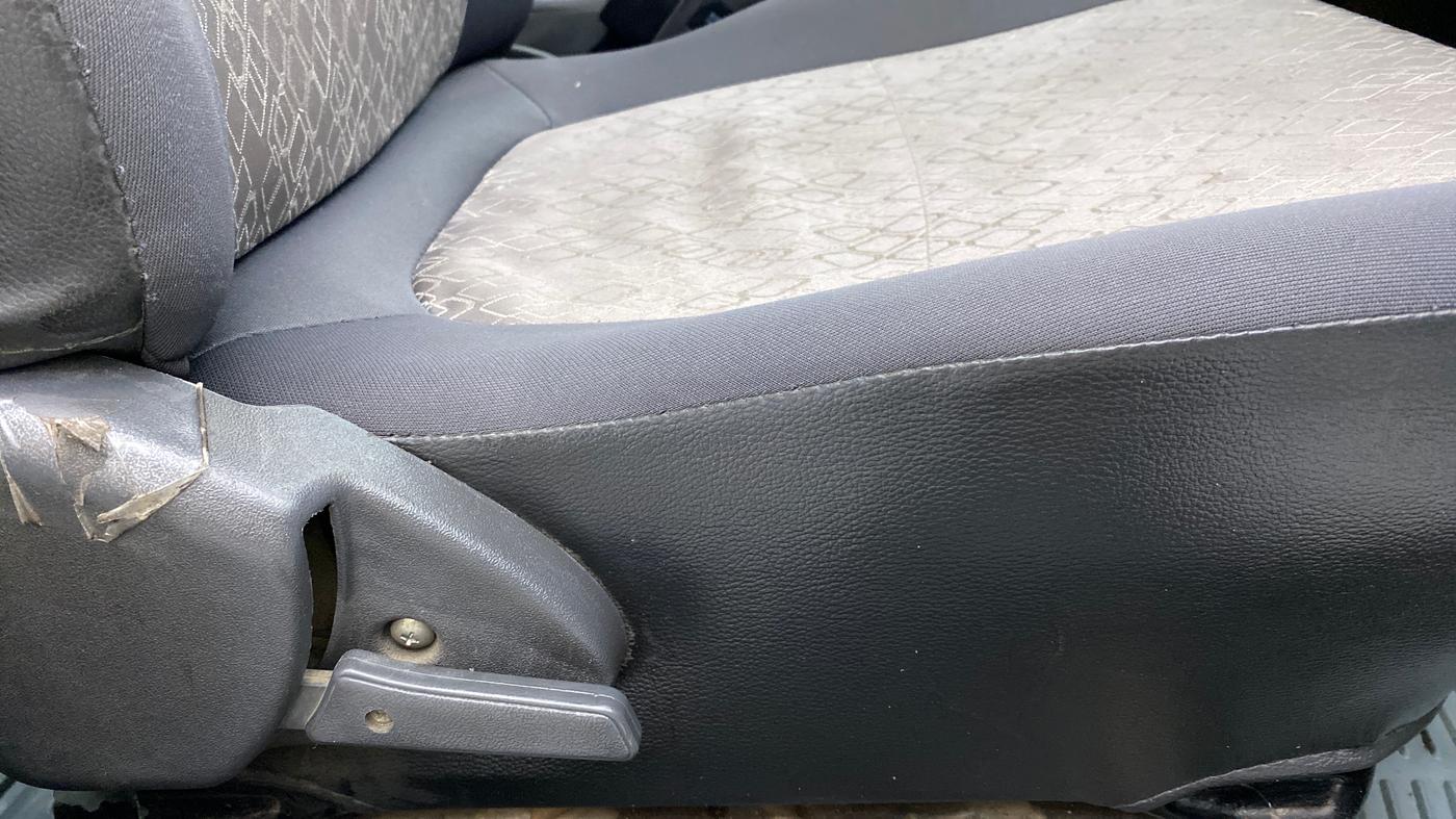 2017 Maruti Alto 800 LXI, Petrol, Manual, 8,798 km, Driver Side Adjustment Panel