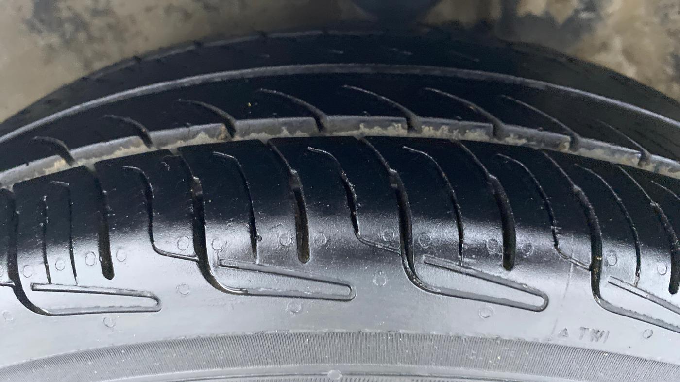 2017 Maruti Alto 800 LXI, Petrol, Manual, 8,798 km, Left Front Tyre Tread
