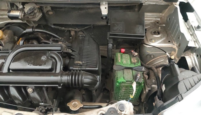 2016 Renault Kwid RXT 0.8, Petrol, Manual, 56,442 km, Engine View - Left