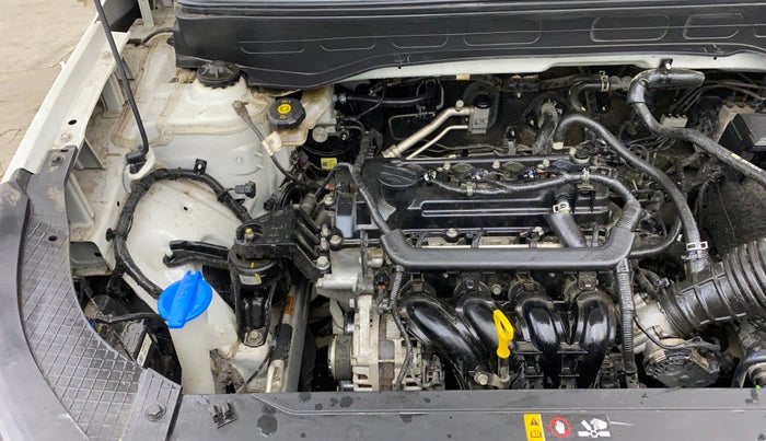 2023 Hyundai VENUE SX 1.2 KNIGHT EDITION, Petrol, Manual, 36,982 km, Engine View - Right