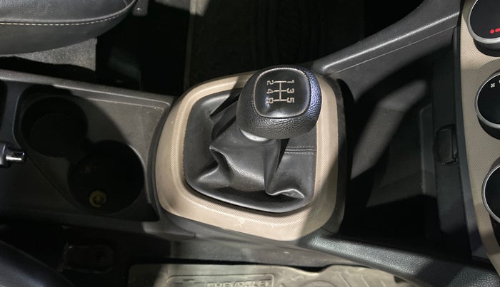 2016 Hyundai Grand i10 MAGNA 1.2 KAPPA VTVT, Petrol, Manual, 17,154 km, Gear Lever