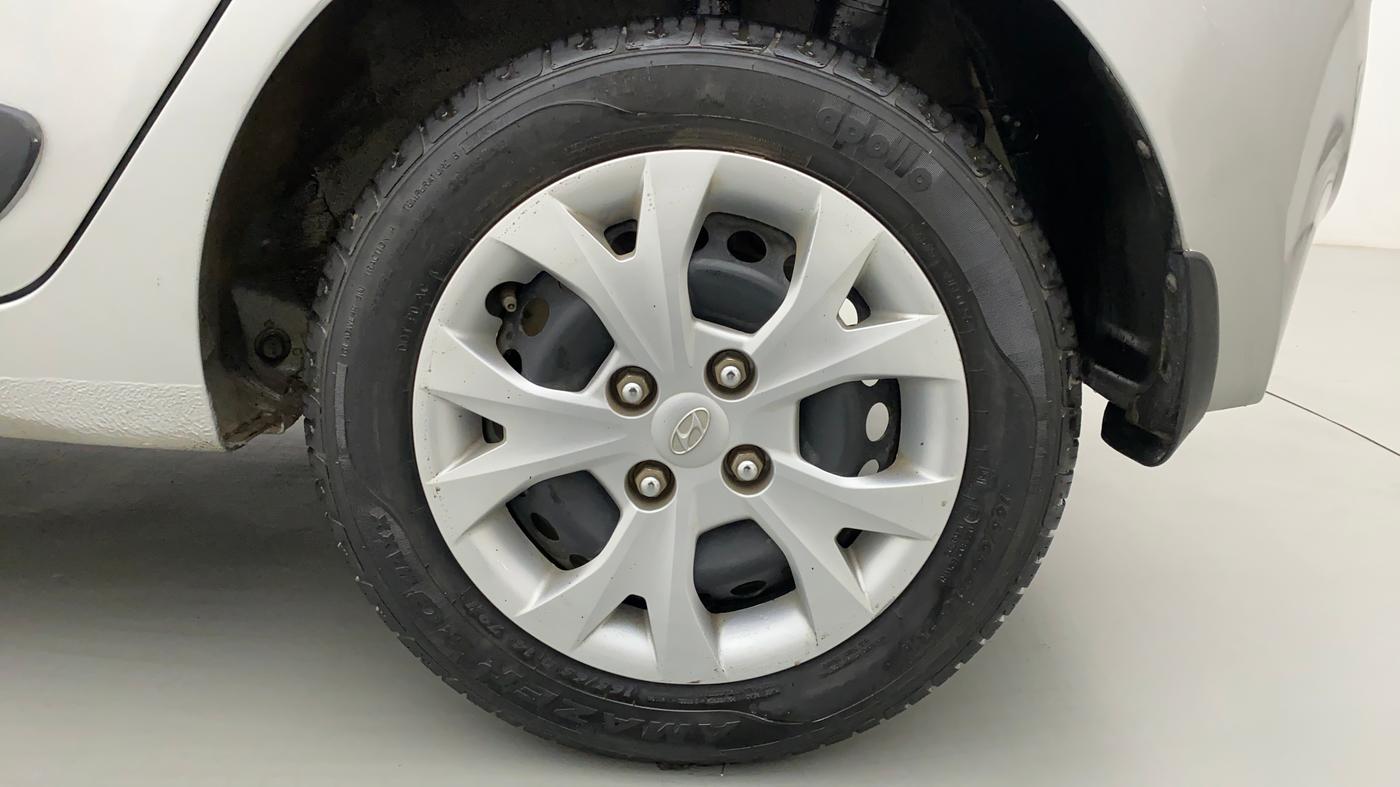 2016 Hyundai Grand i10 SPORTZ 1.2 KAPPA VTVT, Petrol, Manual, 22,111 km, Left Rear Wheel
