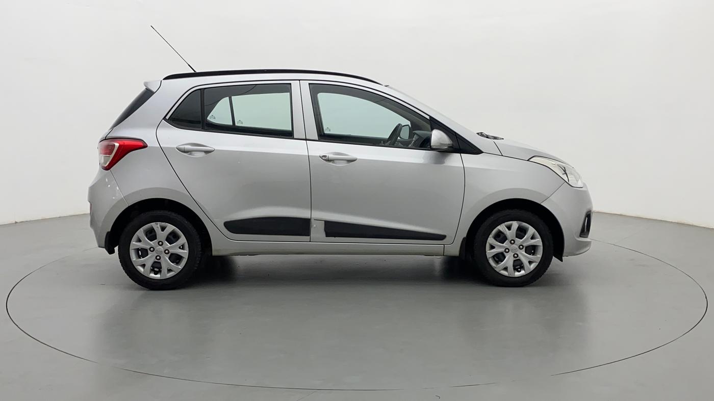 2016 Hyundai Grand i10 SPORTZ 1.2 KAPPA VTVT, Petrol, Manual, 22,111 km, Right Side