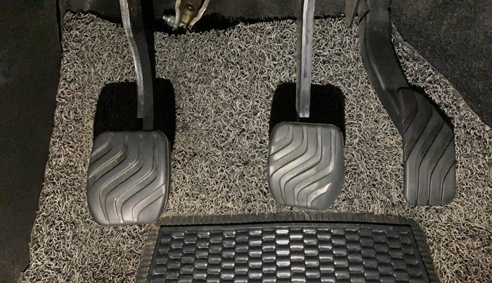 2021 Renault Kiger RXZ MT, Petrol, Manual, 66,697 km, Pedals