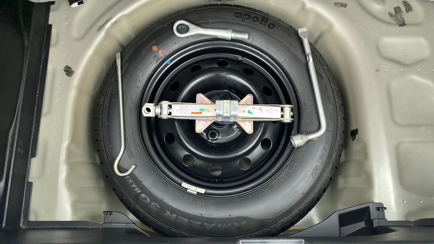 2019 Maruti Swift VXI D, Petrol, Manual, 28,615 km, Spare Tyre