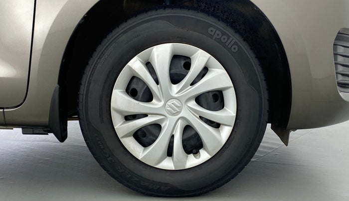 2019 Maruti Swift VXI D, Petrol, Manual, 28,615 km, Right Front Wheel