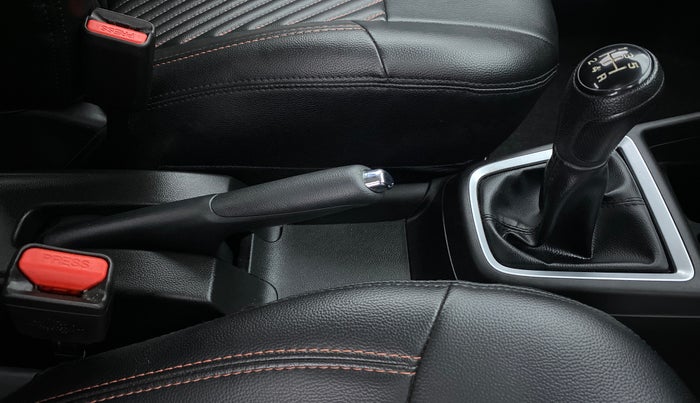 2019 Maruti Swift VXI D, Petrol, Manual, 28,615 km, Gear Lever