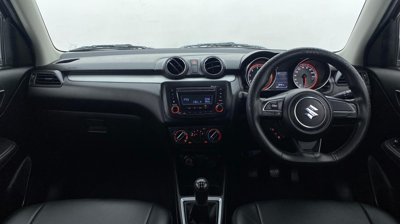 2019 Maruti Swift VXI D, Petrol, Manual, 28,615 km, Dashboard