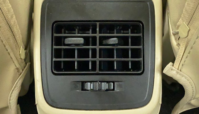 2018 Maruti Dzire ZDI PLUS AMT, Diesel, Automatic, 91,516 km, Rear AC Vents