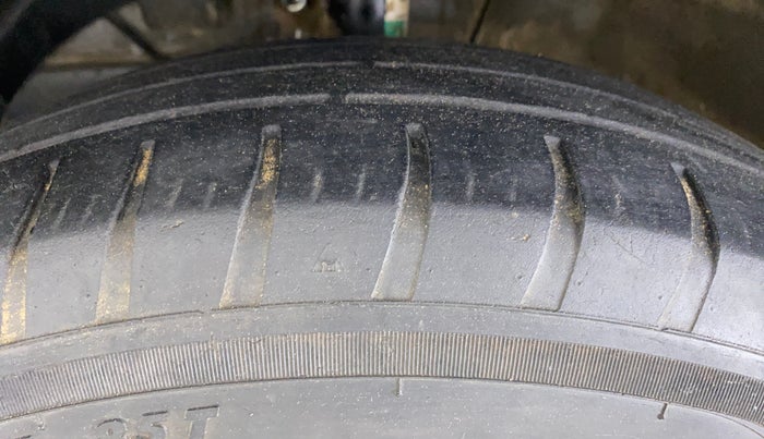 2018 Maruti Dzire ZDI PLUS AMT, Diesel, Automatic, 91,516 km, Left Front Tyre Tread