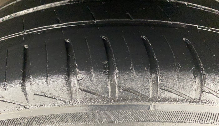 2020 Hyundai GRAND I10 NIOS SPORTZ 1.2 KAPPA VTVT, Petrol, Manual, 96,654 km, Left Rear Tyre Tread