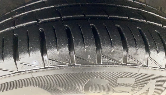 2020 Hyundai GRAND I10 NIOS SPORTZ 1.2 KAPPA VTVT, Petrol, Manual, 96,654 km, Right Front Tyre Tread