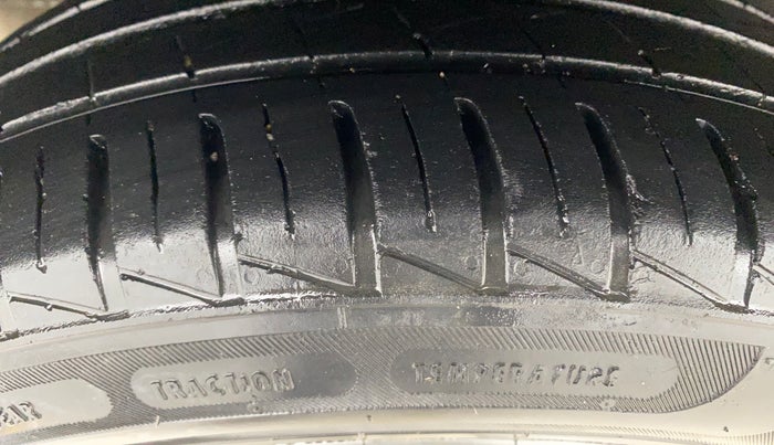 2020 Hyundai GRAND I10 NIOS SPORTZ 1.2 KAPPA VTVT, Petrol, Manual, 96,654 km, Right Rear Tyre Tread