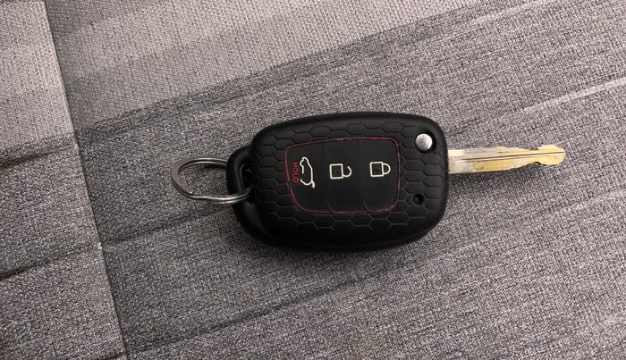 2020 Hyundai GRAND I10 NIOS SPORTZ 1.2 KAPPA VTVT, Petrol, Manual, 96,654 km, Key Close Up