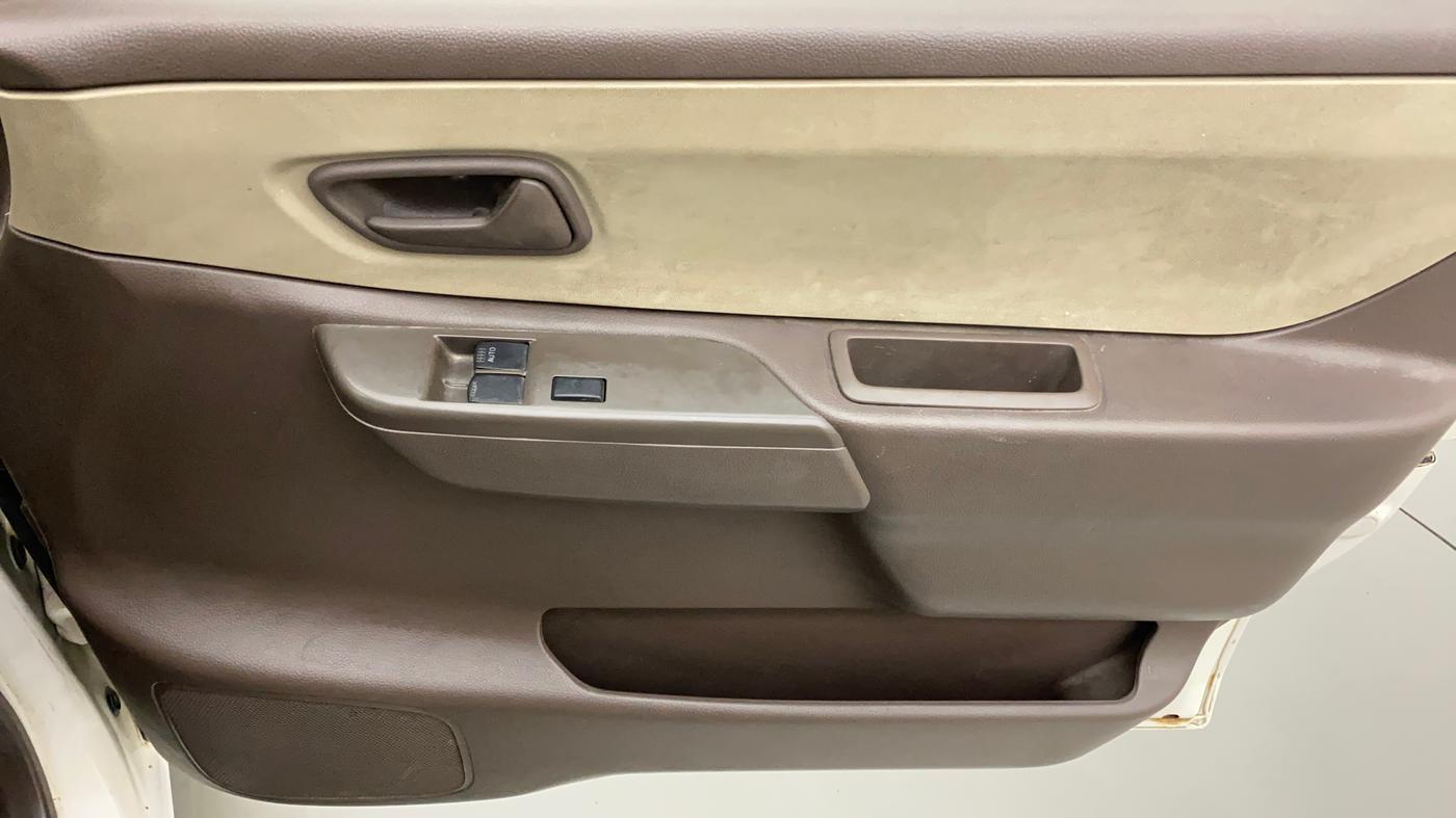 2012 Maruti Zen Estilo LXI, Petrol, Manual, 83,510 km, Driver Side Door Panels Control