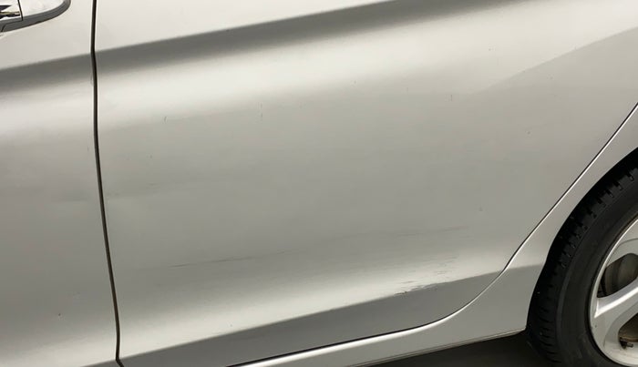 2015 Honda City 1.5L I-VTEC V MT, Petrol, Manual, 99,486 km, Rear left door - Minor scratches