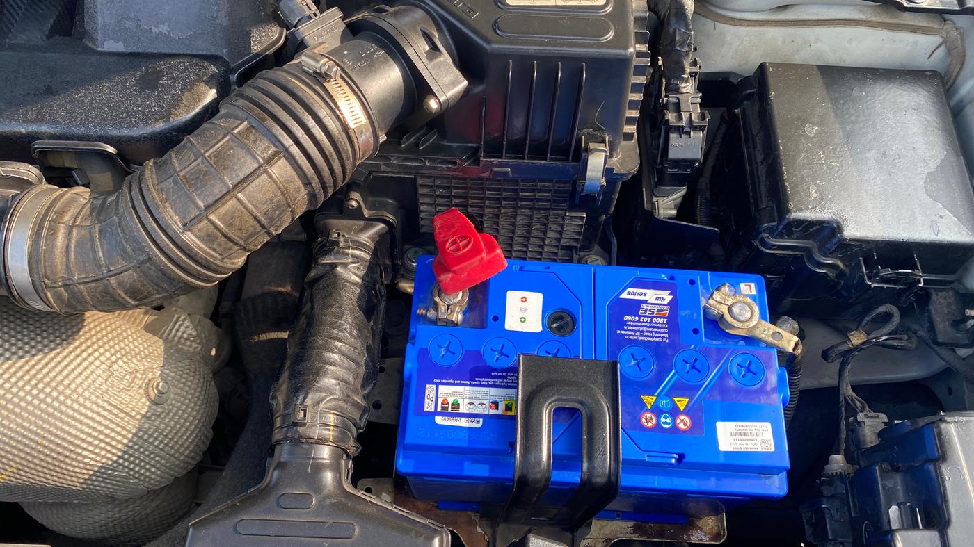 2019 Mahindra XUV300 W8 (O) 1.5 DIESEL, Diesel, Manual, 48,713 km, Engine View - Left
