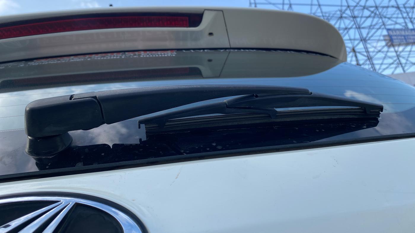 2019 Mahindra XUV300 W8 (O) 1.5 DIESEL, Diesel, Manual, 48,713 km, Rear Wiper