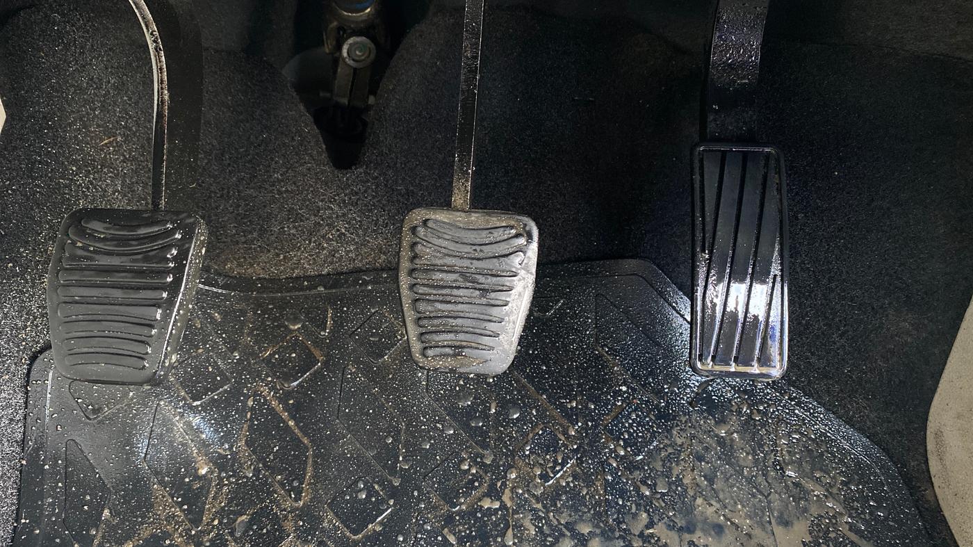 2019 Mahindra XUV300 W8 (O) 1.5 DIESEL, Diesel, Manual, 48,713 km, Pedals