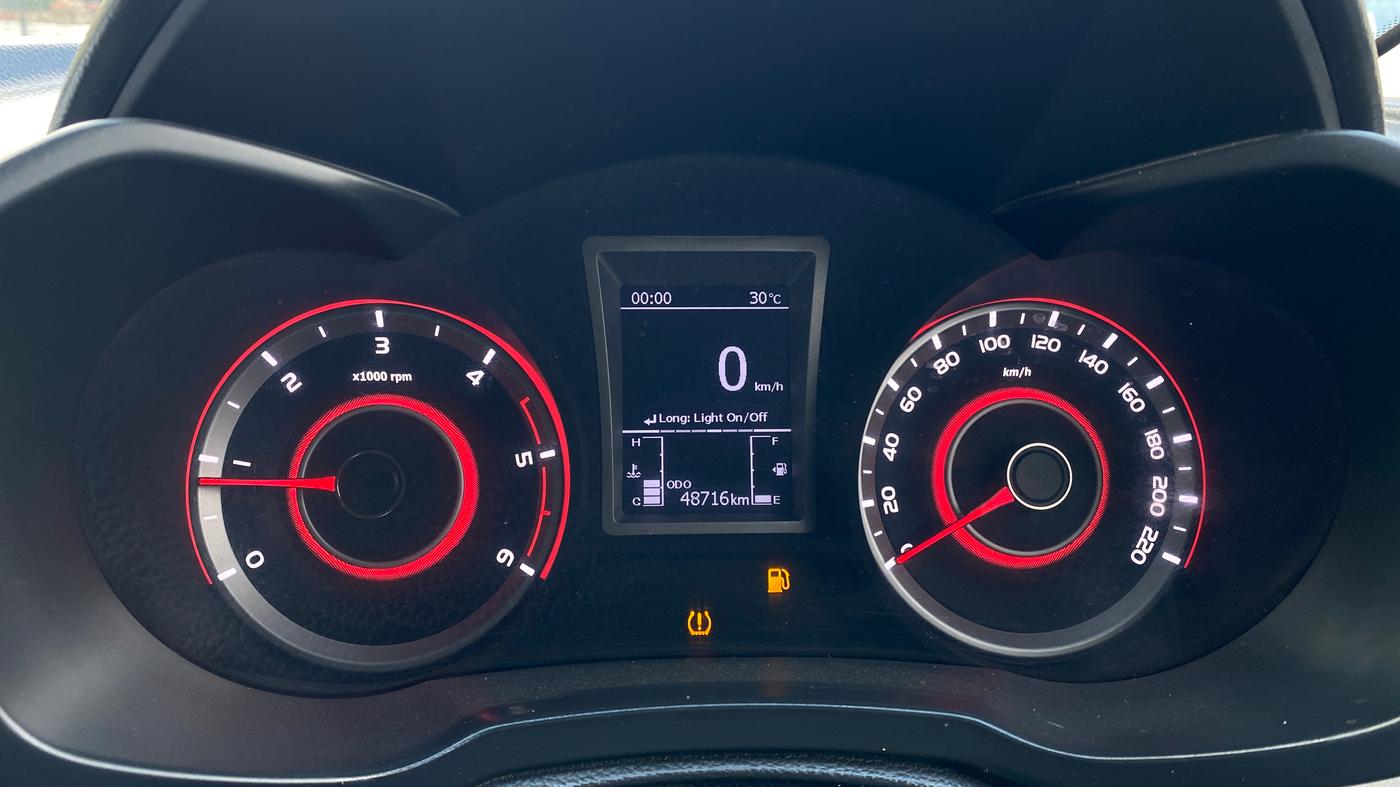 2019 Mahindra XUV300 W8 (O) 1.5 DIESEL, Diesel, Manual, 48,713 km, Odometer Image