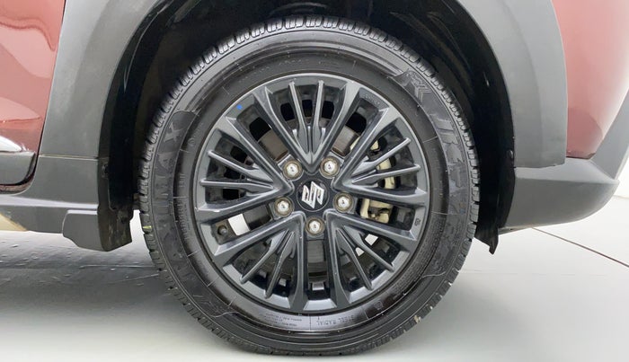 2020 Maruti XL6 ALPHA AT SHVS, Petrol, Automatic, 45,080 km, Right Front Wheel