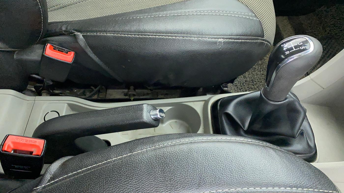2019 Tata Tiago XZ 1.2 REVOTRON, Petrol, Manual, 28,446 km, Gear Lever