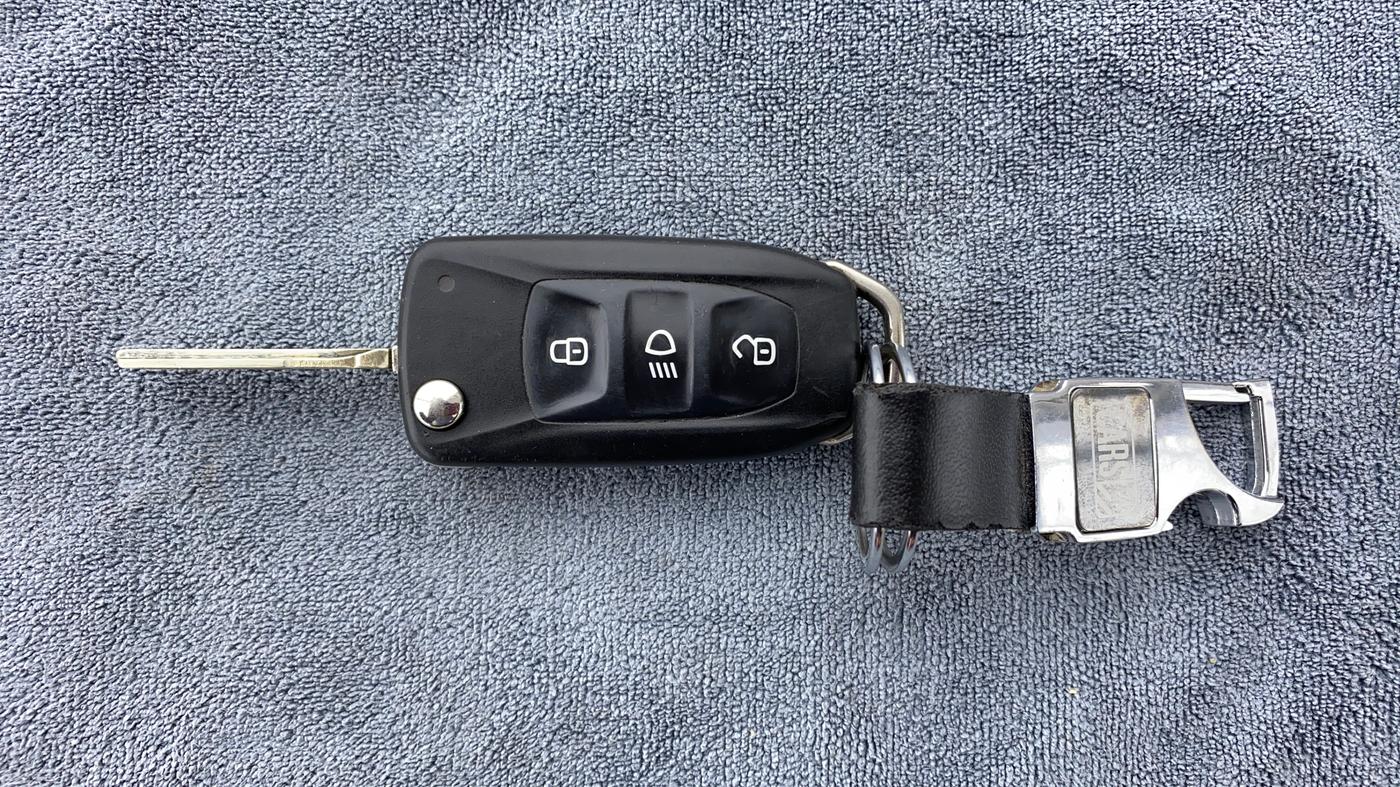 2019 Tata Tiago XZ 1.2 REVOTRON, Petrol, Manual, 28,446 km, Key Close Up